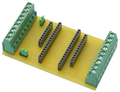 8-Kanal-DIN-Base_PCB-ohne_schräg.jpg