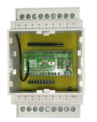 8-Kanal-DIN-Base_Gehäuse_mit_Modul.jpg